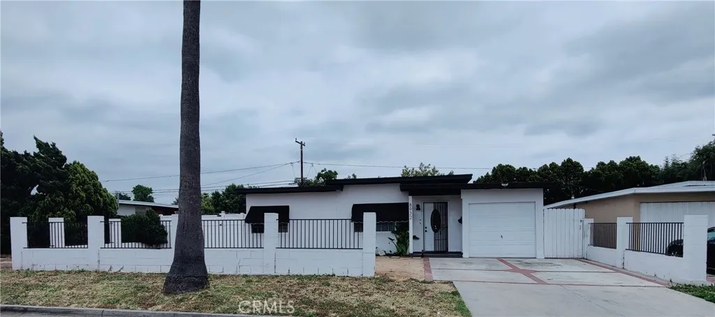 8932 Bright Avenue, Whittier, California 90602