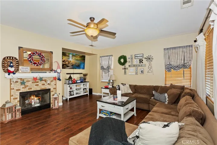 12457 Los Moras, Victorville, California 92392