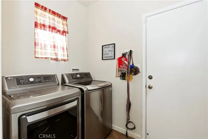 12457 Los Moras, Victorville, California 92392