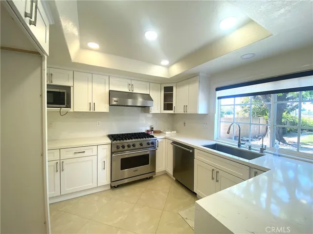 11095 Begonia Avenue, Fountain Valley, California 92708