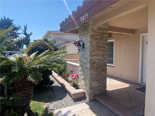 11095 Begonia Avenue, Fountain Valley, California 92708
