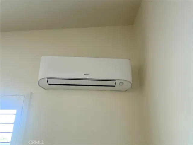 Wall A/C unit