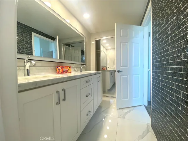 11095 Begonia Avenue, Fountain Valley, California 92708