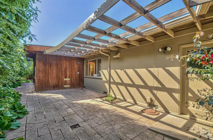 5 San Miguel Circle, Salinas, California 93901
