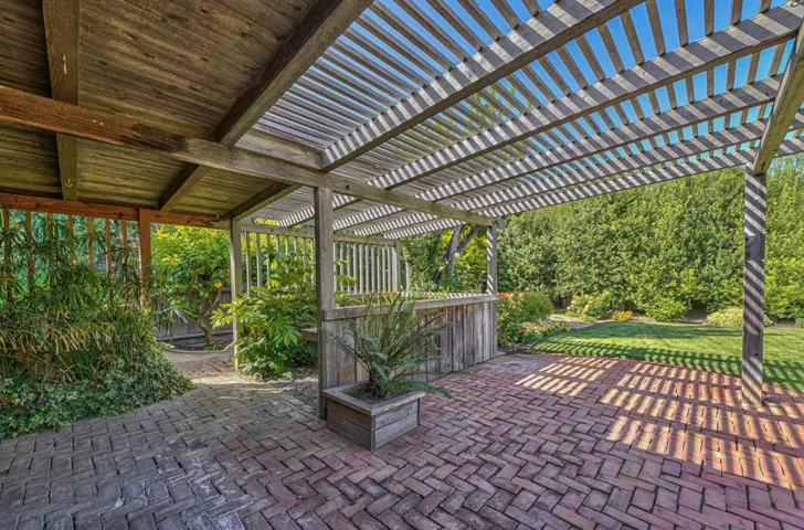 5 San Miguel Circle, Salinas, California 93901