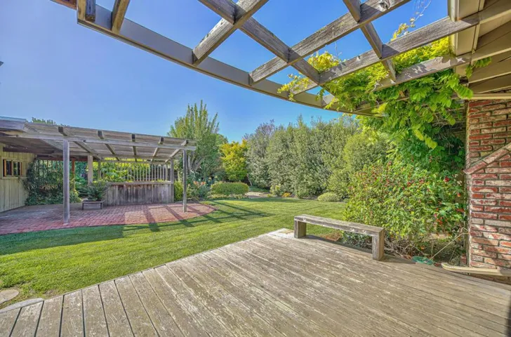 5 San Miguel Circle, Salinas, California 93901