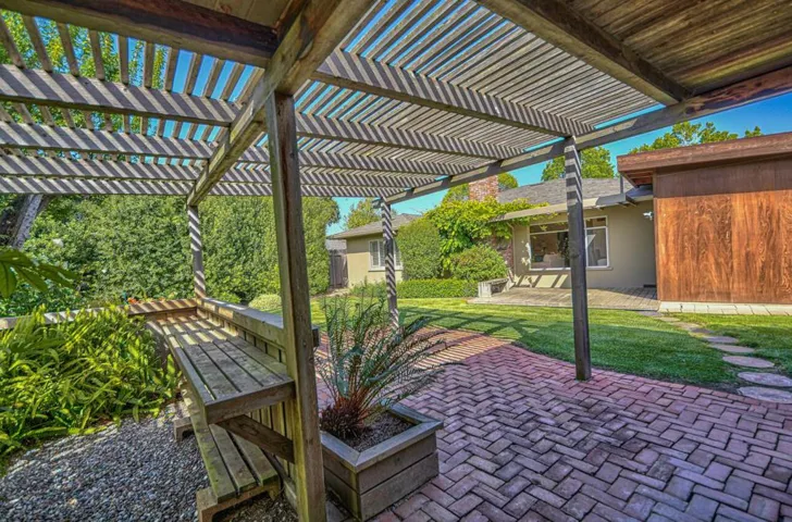 5 San Miguel Circle, Salinas, California 93901
