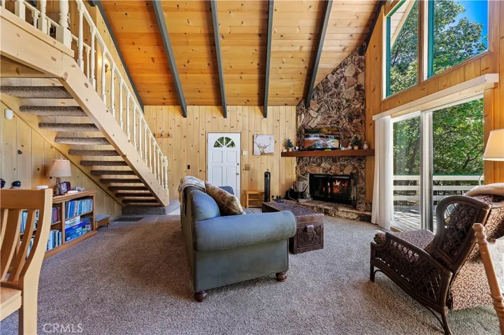 1075 Grass Valley Road, Lake Arrowhead, California 92352
