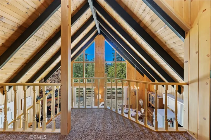 1075 Grass Valley Road, Lake Arrowhead, California 92352