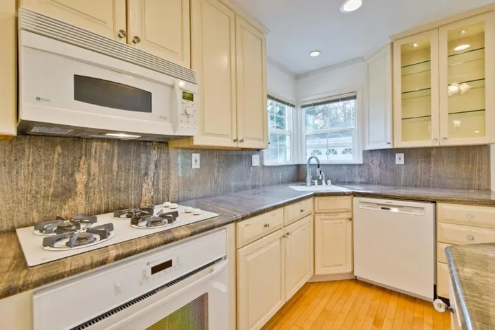129 Oakdale Street, Redwood City, California 94062