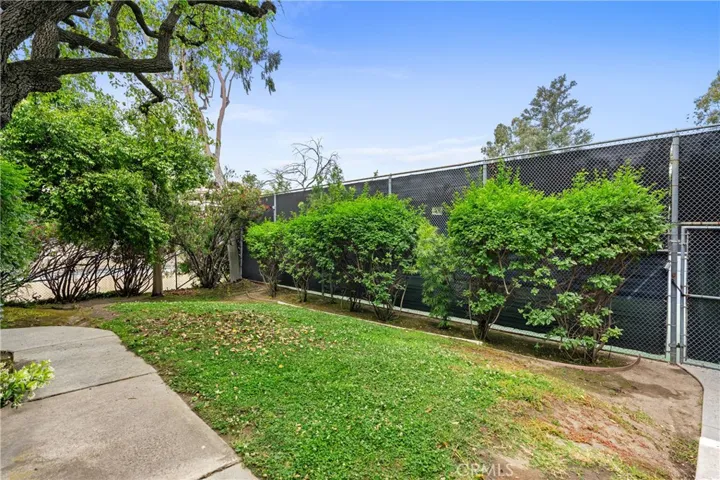 Green Space is adjacent to unit.