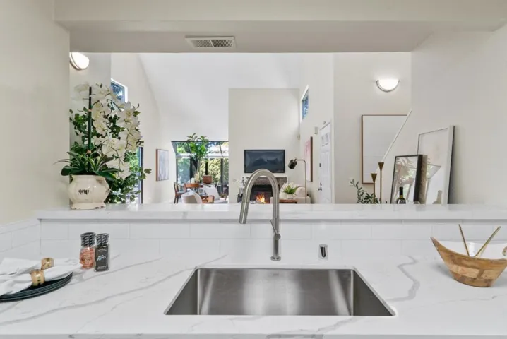 1011 Foxchase Drive, San Jose, California 95123
