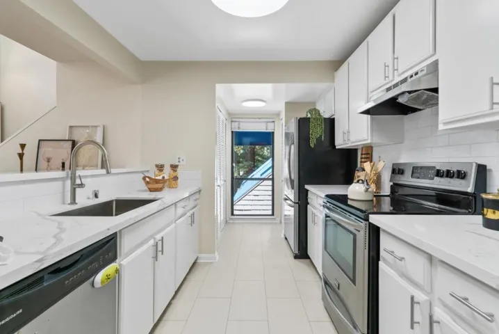 1011 Foxchase Drive, San Jose, California 95123