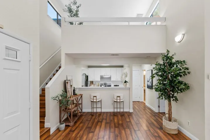 1011 Foxchase Drive, San Jose, California 95123