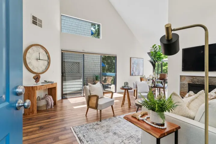 1011 Foxchase Drive, San Jose, California 95123
