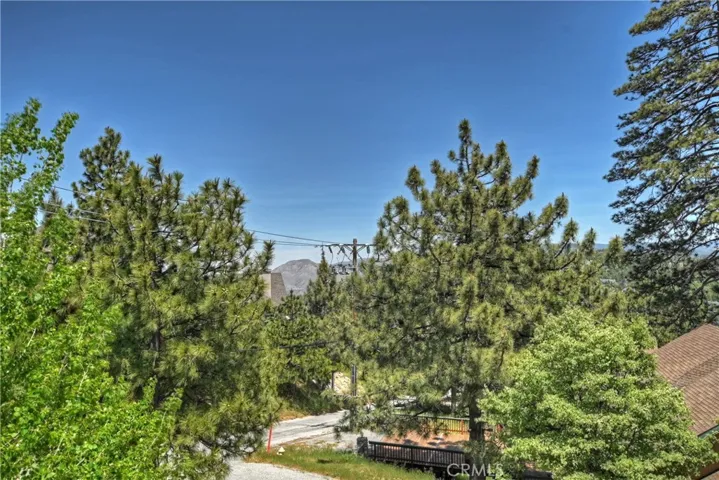 26611 Amador Lane, Lake Arrowhead, California 92352