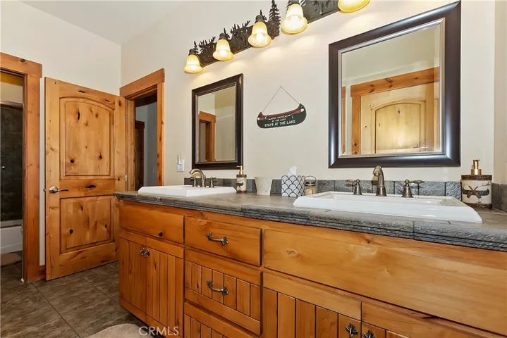 26611 Amador Lane, Lake Arrowhead, California 92352
