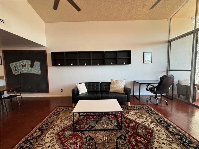 11044 Ophir Drive D, Los Angeles, California 90024