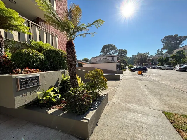 11044 Ophir Drive D, Los Angeles, California 90024