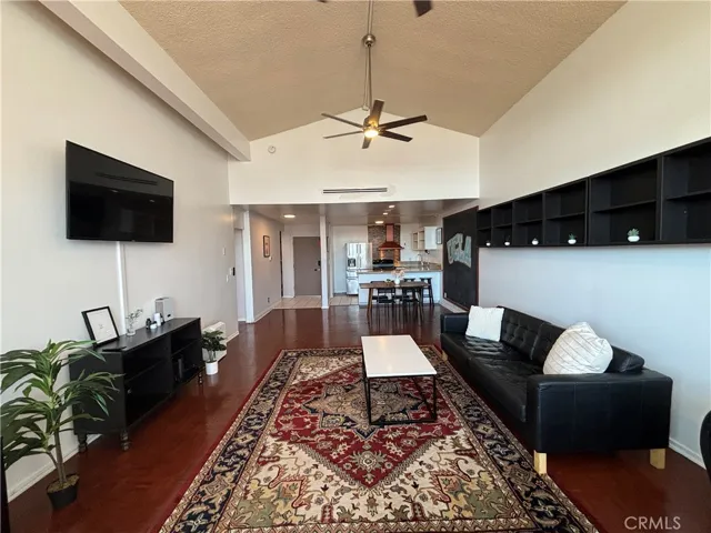 11044 Ophir Drive D, Los Angeles, California 90024