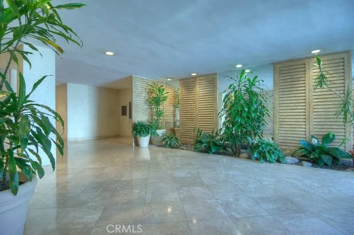 11044 Ophir Drive D, Los Angeles, California 90024