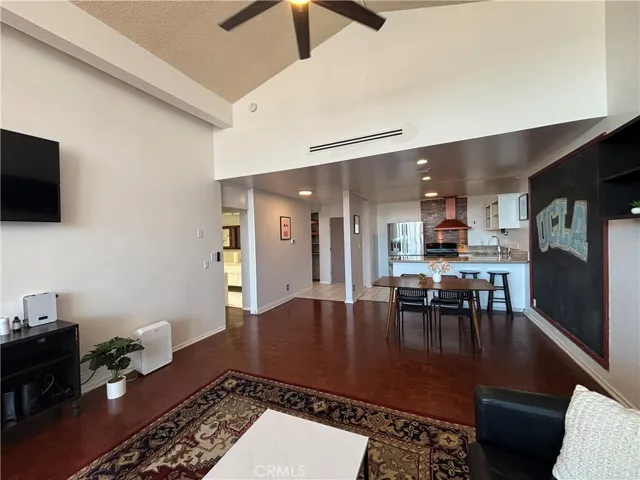 11044 Ophir Drive D, Los Angeles, California 90024