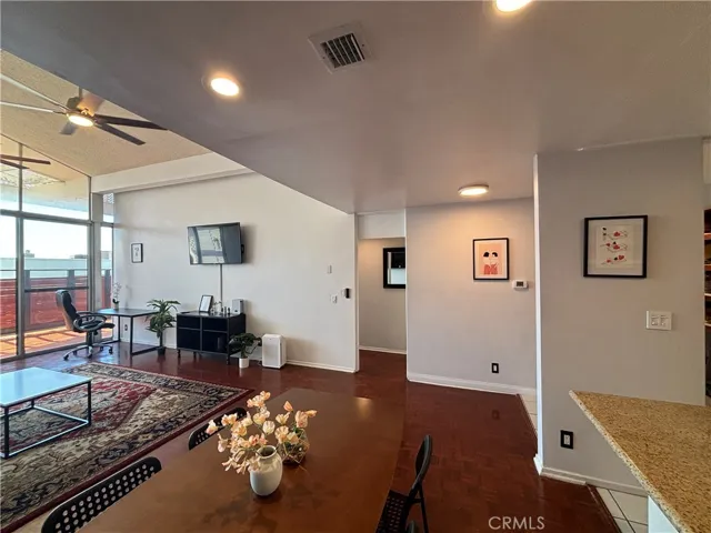 11044 Ophir Drive D, Los Angeles, California 90024