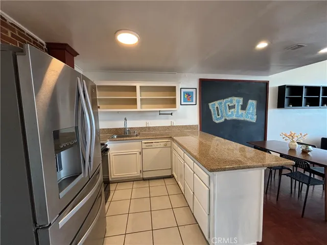 11044 Ophir Drive D, Los Angeles, California 90024