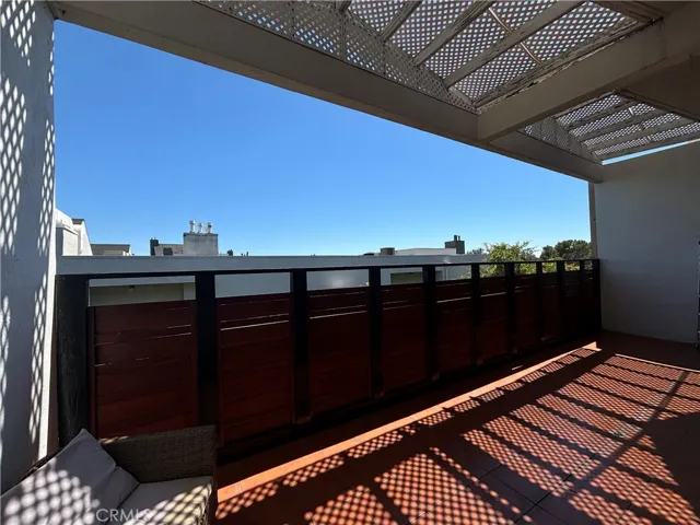 11044 Ophir Drive D, Los Angeles, California 90024