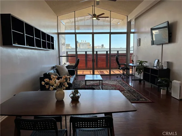 11044 Ophir Drive D, Los Angeles, California 90024