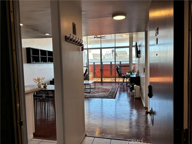 11044 Ophir Drive D, Los Angeles, California 90024