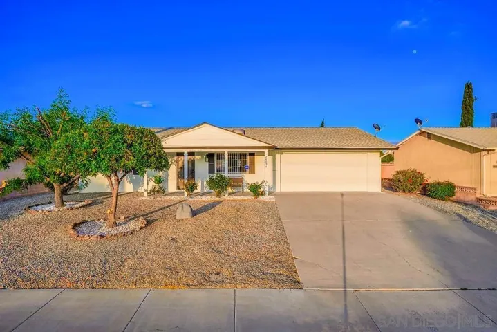28094 Murrieta Rd, Menifee, California 92586