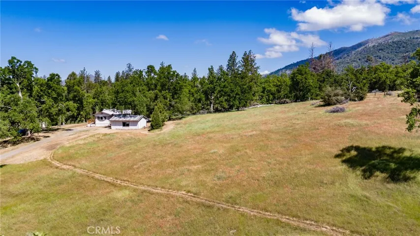 3122 Triangle Park Road, Mariposa, California 95338
