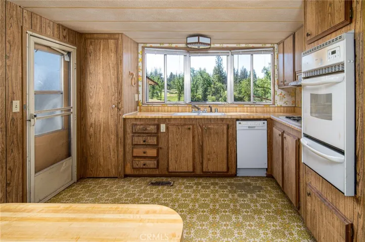 3122 Triangle Park Road, Mariposa, California 95338
