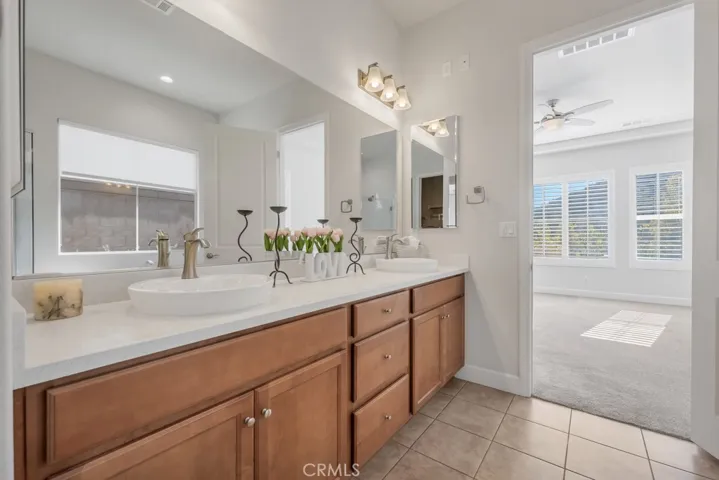 23900 Schoenborn Street, West Hills, California 91304
