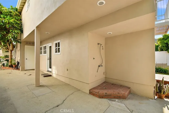 927 9th Street, Manhattan Beach, California 90266