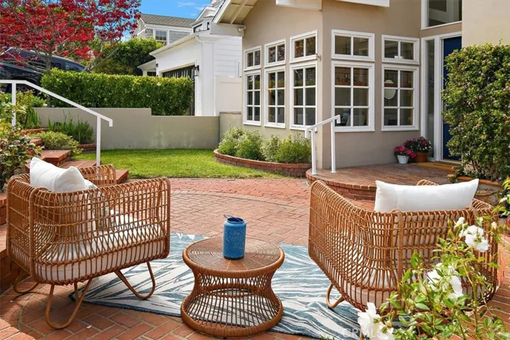 927 9th Street, Manhattan Beach, California 90266
