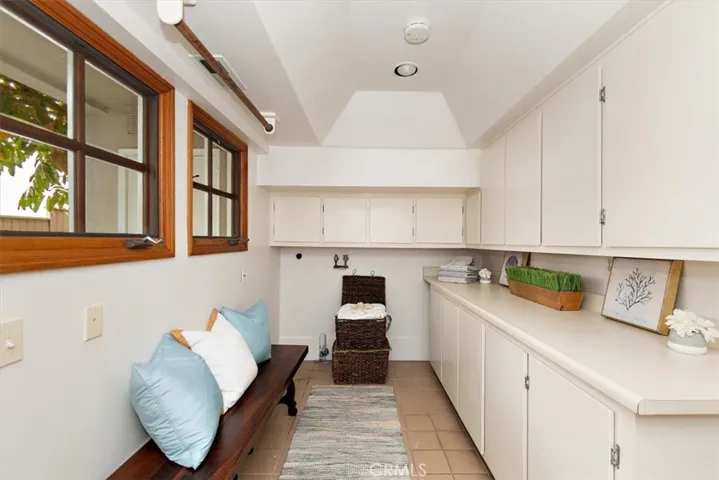927 9th Street, Manhattan Beach, California 90266