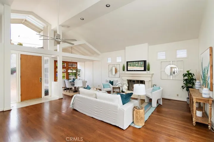 927 9th Street, Manhattan Beach, California 90266
