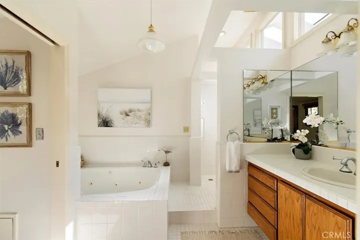 927 9th Street, Manhattan Beach, California 90266