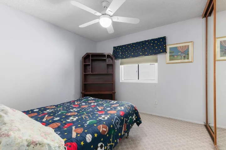 435 Mainsail Road, Oceanside, California 92054