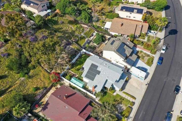 435 Mainsail Road, Oceanside, California 92054
