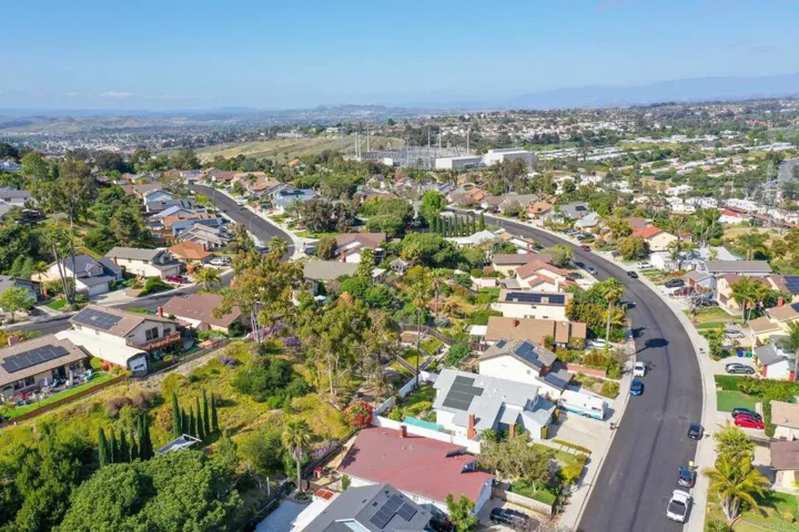 435 Mainsail Road, Oceanside, California 92054