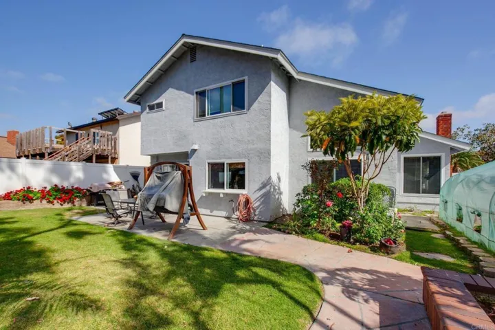 435 Mainsail Road, Oceanside, California 92054