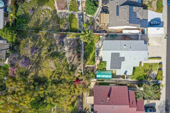 435 Mainsail Road, Oceanside, California 92054