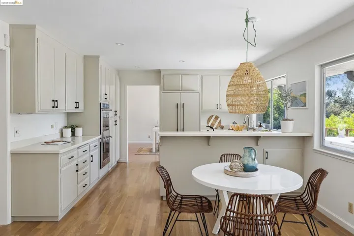 530 Elysian Fields Dr, Oakland, California 94605
