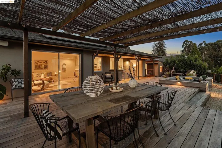530 Elysian Fields Dr, Oakland, California 94605