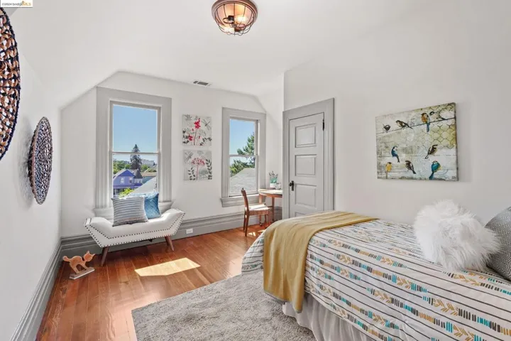 2440 E 23rd St, Oakland, California 94601