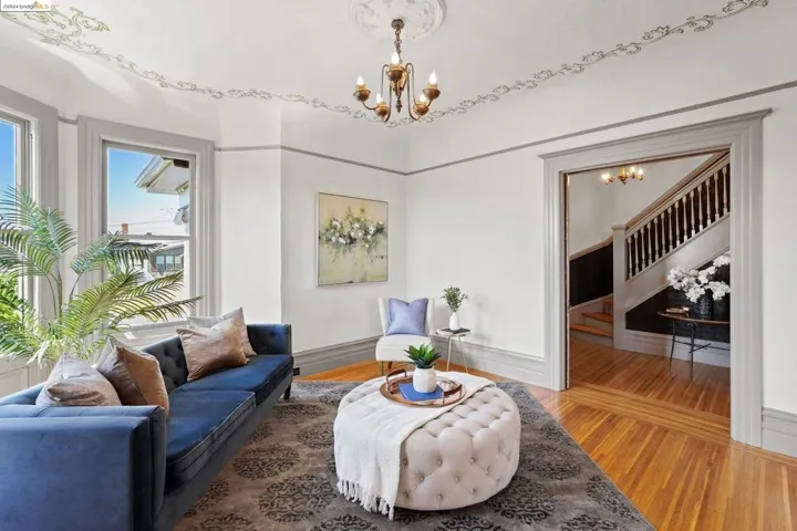 2440 E 23rd St, Oakland, California 94601