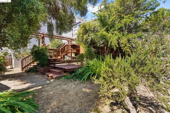 2440 E 23rd St, Oakland, California 94601
